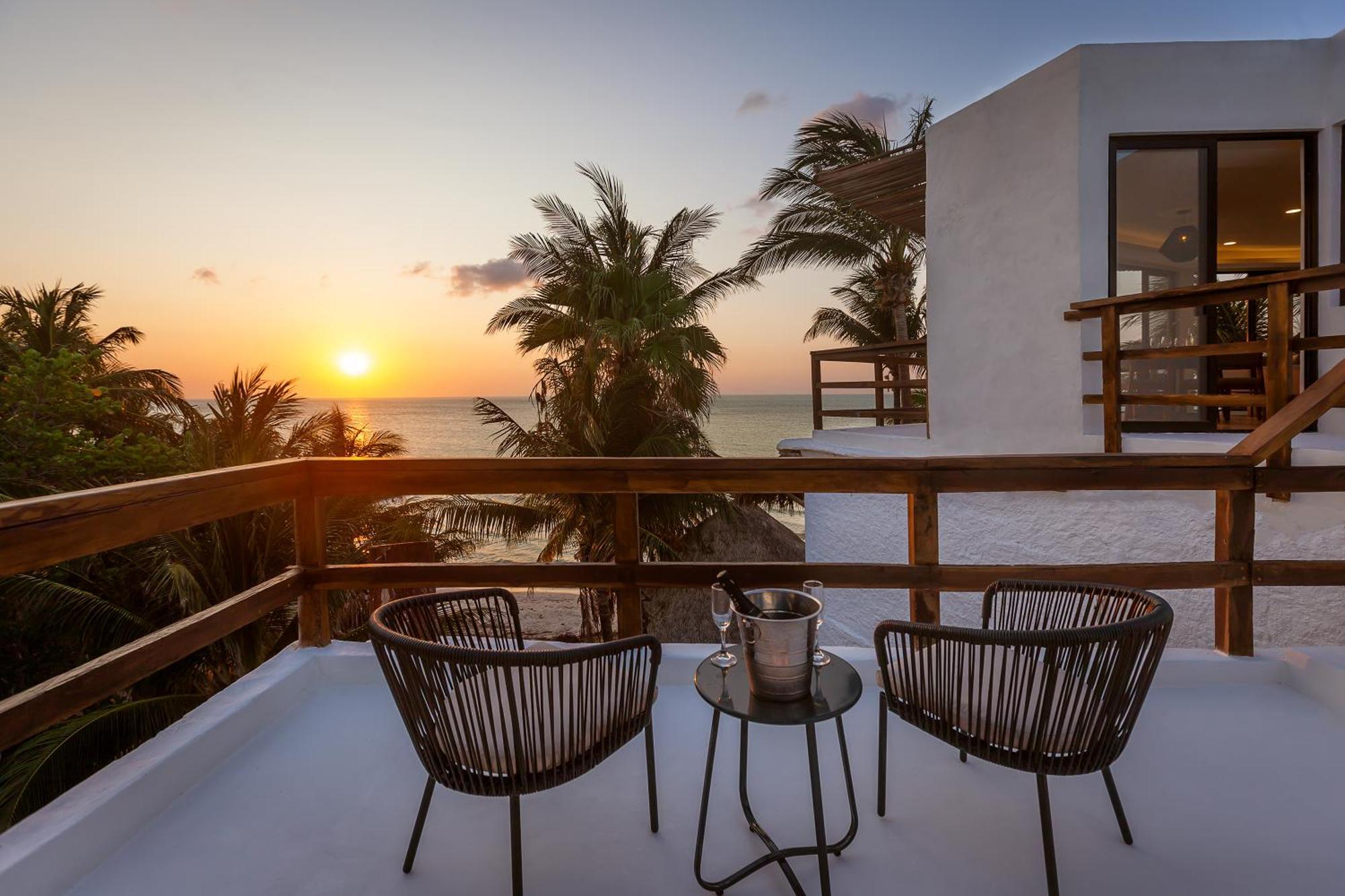 Beachfront Hotel La Palapa - Adults Only Isla Holbox Екстер'єр фото